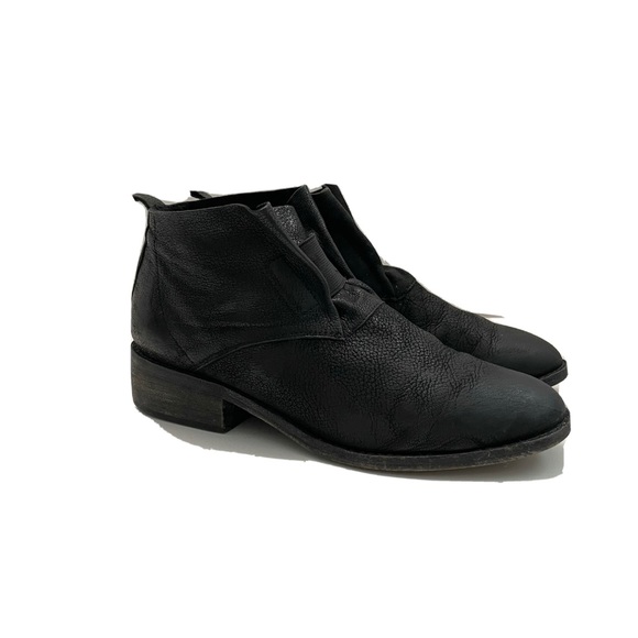Eileen Fisher Boots Bootie Ankle Soul Desert Leather Nubuck Distressed Black - Picture 1 of 16